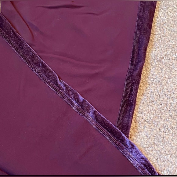 Lululemon Align Velvet Leggings Size 6 Garnet/ Maroon - Picture 3 of 4